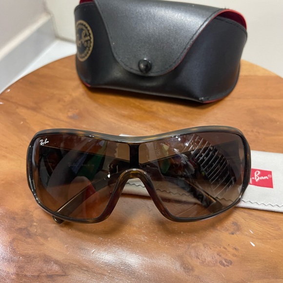 Ray-Ban Women's Brown Sunglasses - Picture 1 of 7